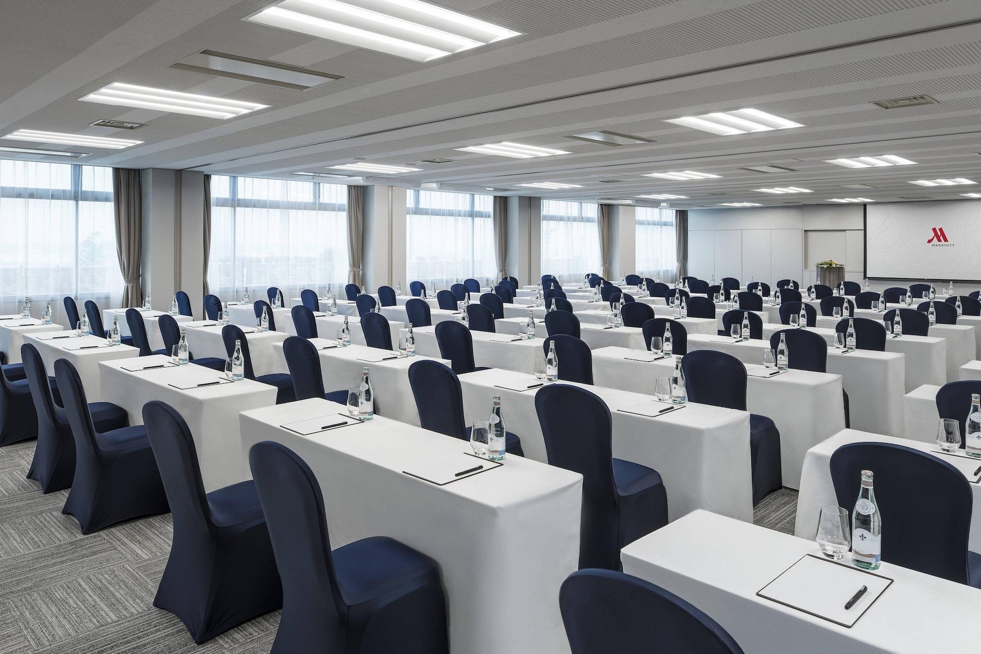 Moriyama Lake Biwa Marriott Hotel מראה חיצוני תמונה