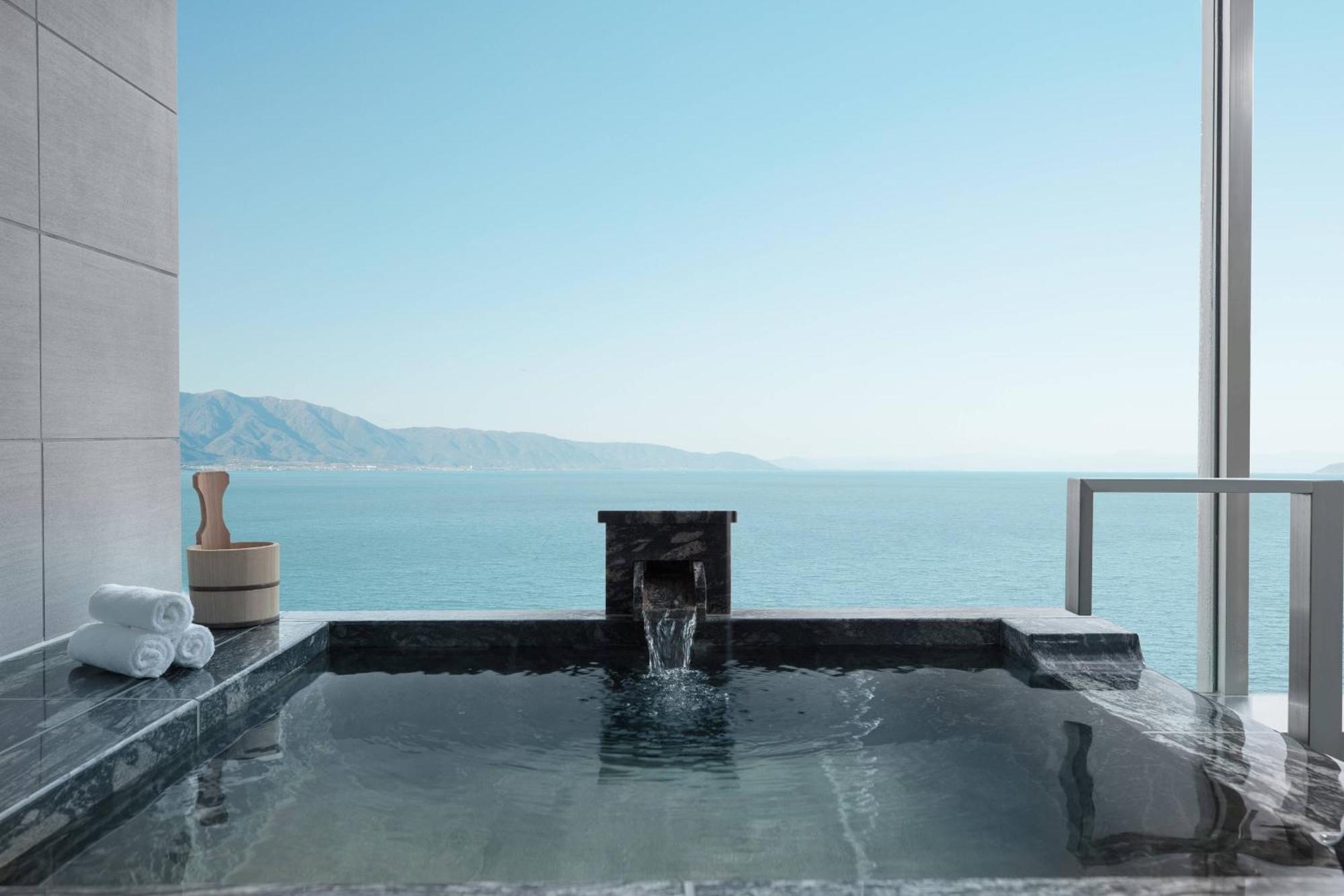Moriyama Lake Biwa Marriott Hotel מראה חיצוני תמונה