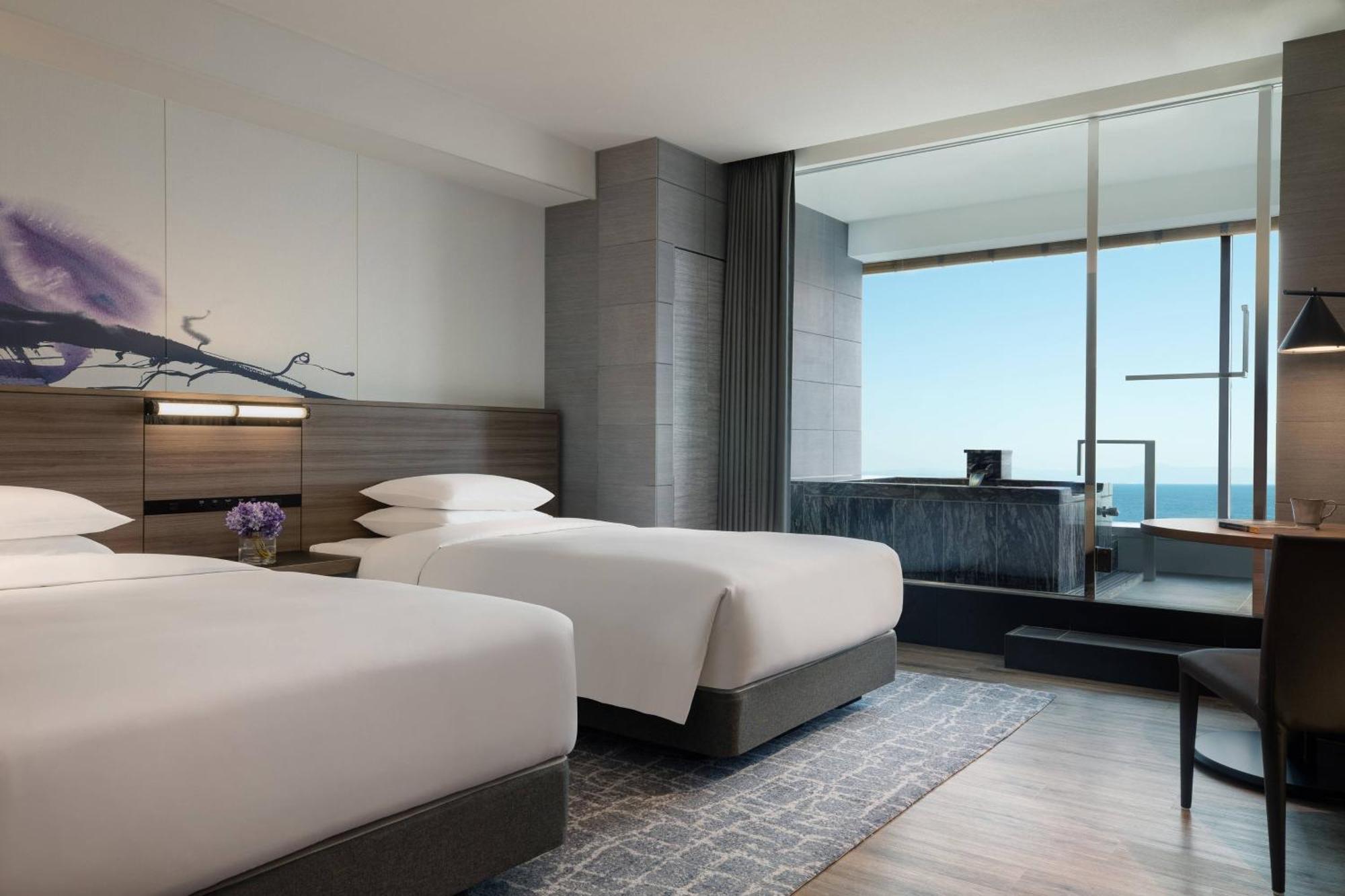 Moriyama Lake Biwa Marriott Hotel מראה חיצוני תמונה